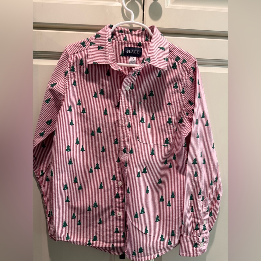 Place Red and White Striped Shirt with Green Tree Pattern